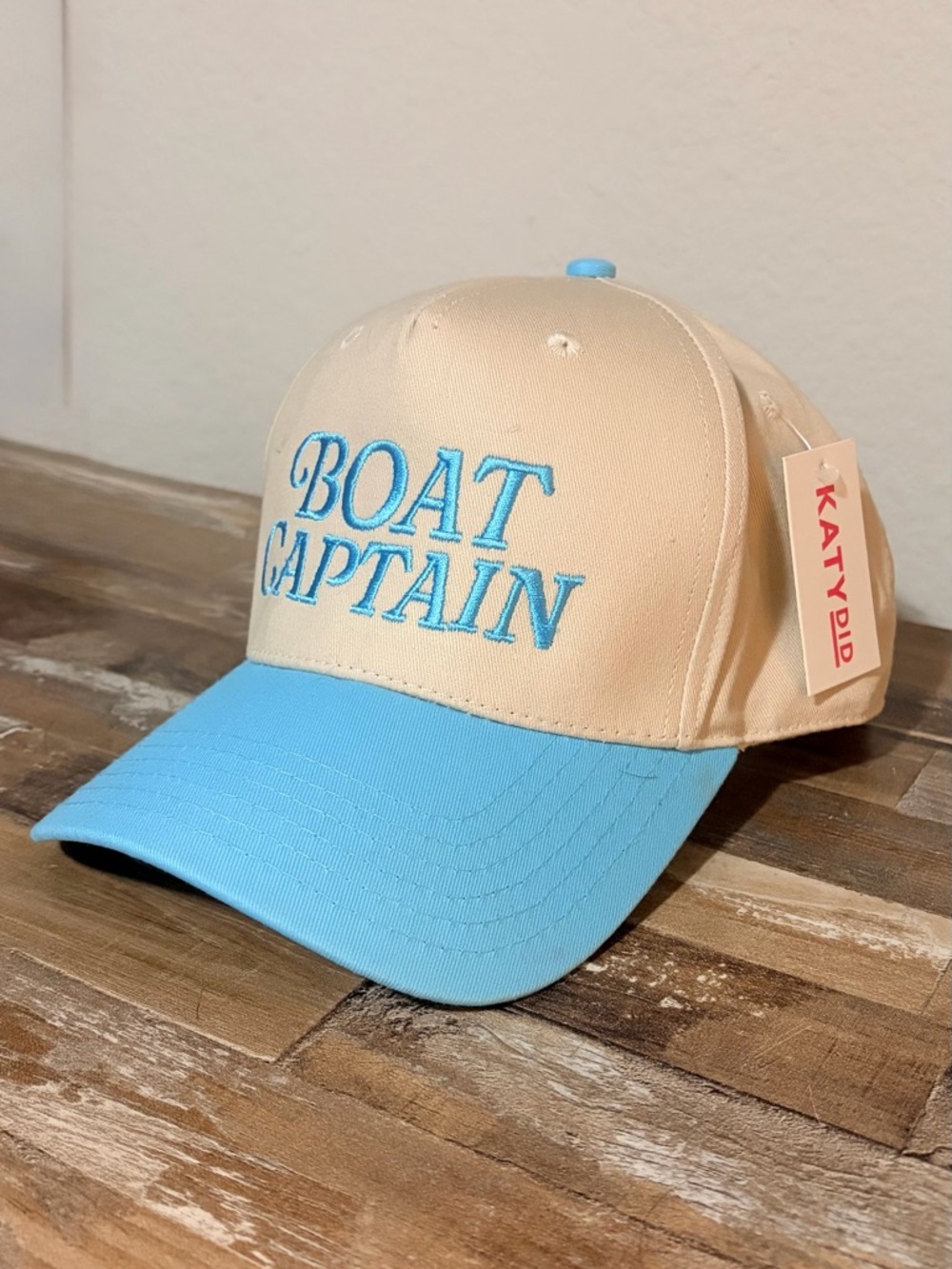 Katydid Boat Captain Hat in Beige and Light Blue